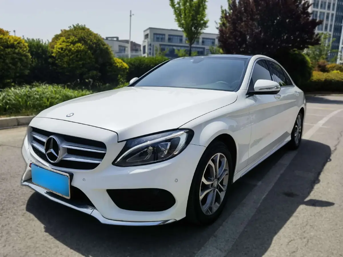 2015 Mercedes-Benz C Class 2.0T 184HP L4 7AT