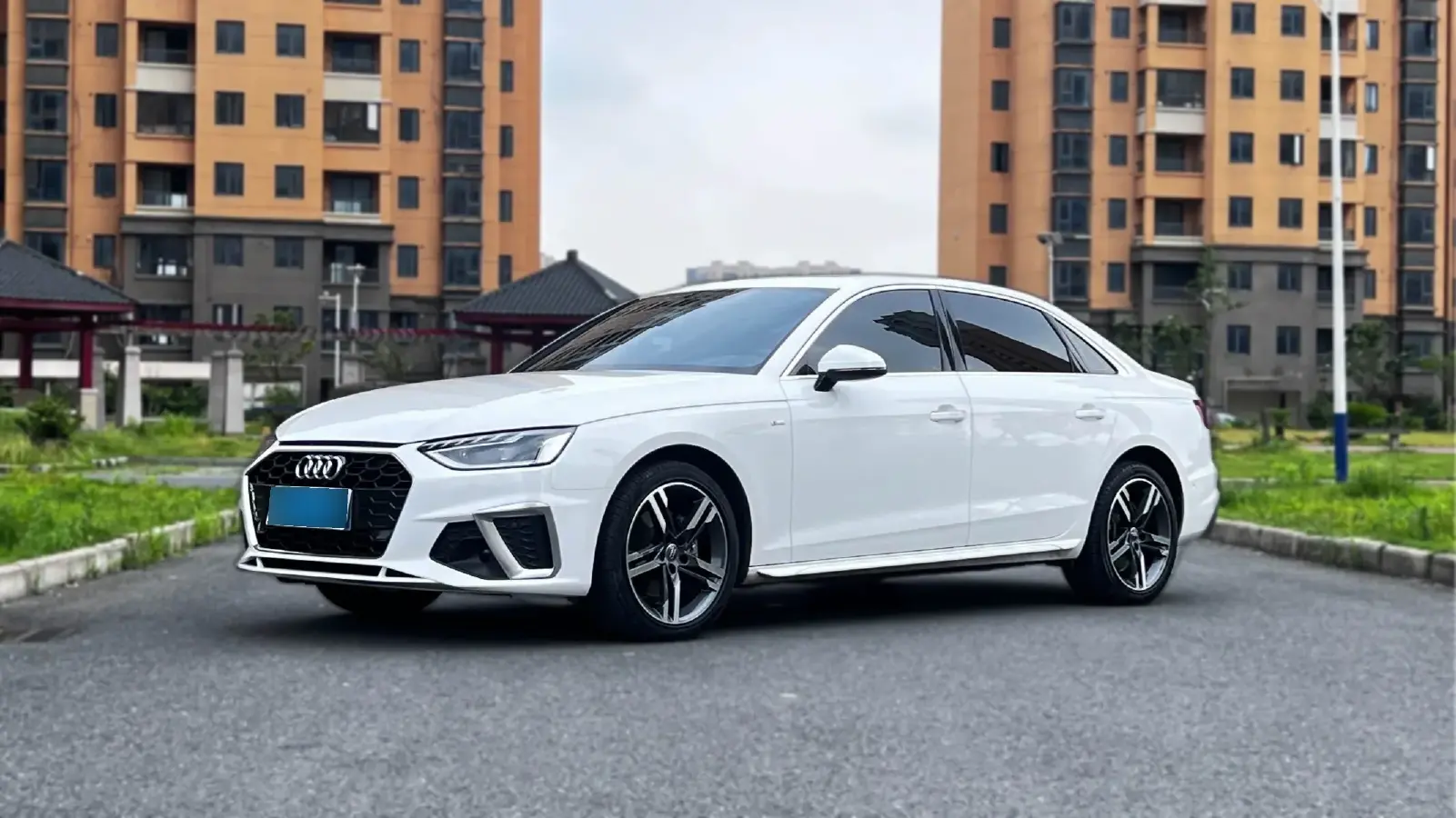 2020 Audi A4L 2.0T 190HP L4 7DCT