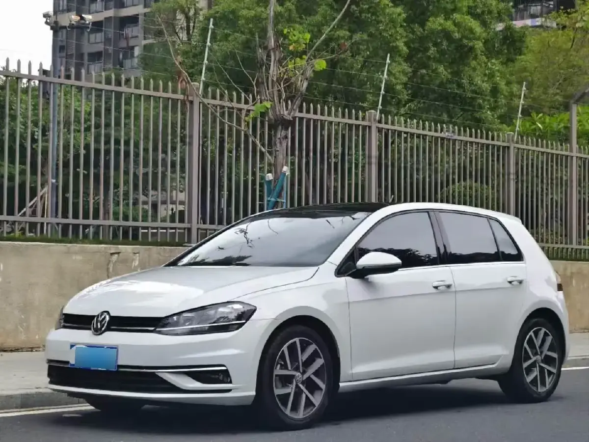 2020 Volkswagen Golf 1.4T 150HP L4 7DCT