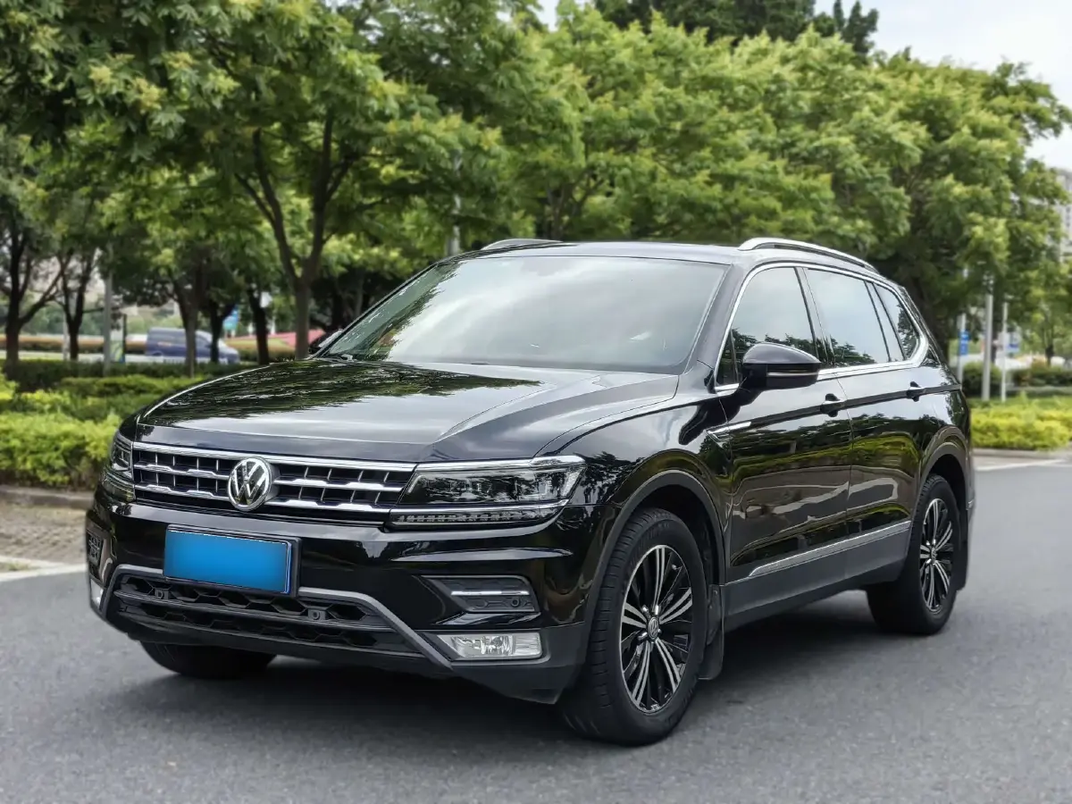 2017 Volkswagen Tiguan L 1.8T 180HP L4 7DCT