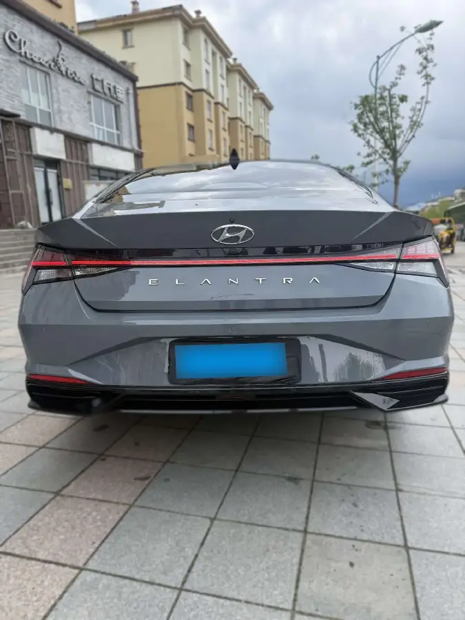 2021 Hyundai Elantra 1.5L 115HP L4 CVT