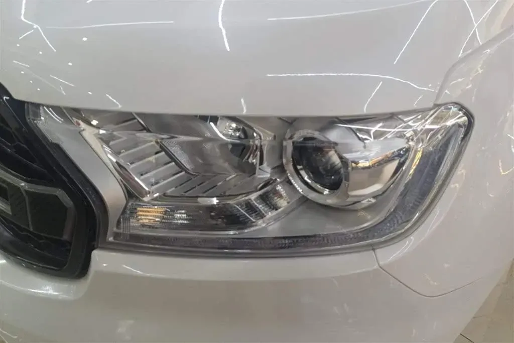 2017 Ford Everest 2.0T 245HP L4 6AT,autocango,china used car exporter,china ev exporter,chinese used car exporter,chinese used ev exporter