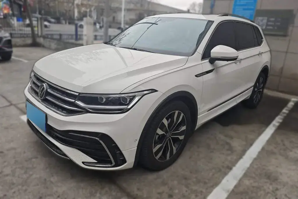 2022 Volkswagen Tiguan L 2.0T 186HP L4 7DCT
