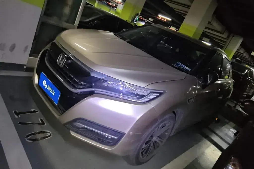 2017 Honda UR-V 2.0T 272HP L4 9AT