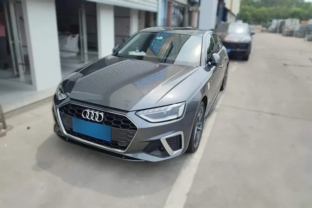 2020 Audi A4L 2.0T 190HP L4 7DCT