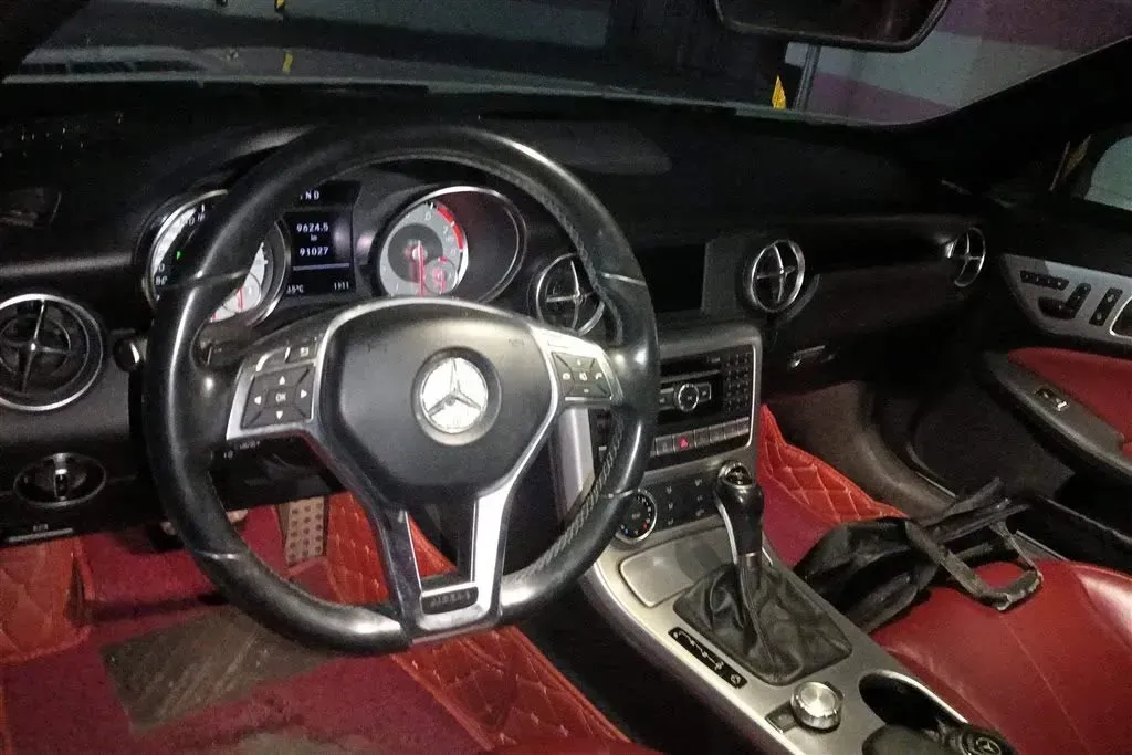 2015 Mercedes-Benz SLK Class 1.8T 184HP L4 7AT,autocango,china used car exporter,china ev exporter,chinese used car exporter,chinese used ev exporter