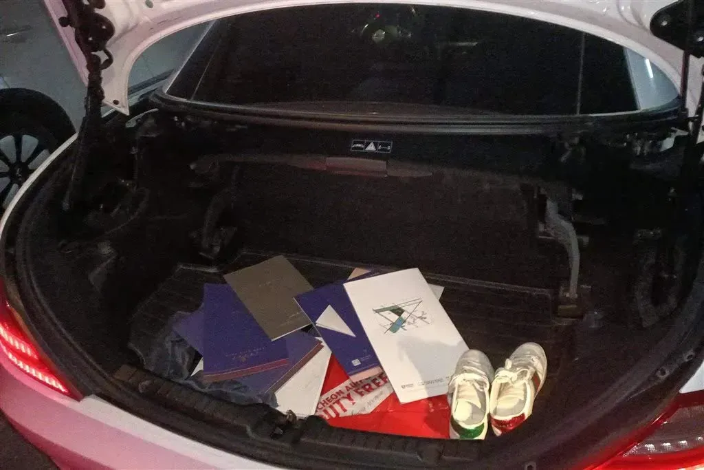 2015 Mercedes-Benz SLK Class 1.8T 184HP L4 7AT,autocango,china used car exporter,china ev exporter,chinese used car exporter,chinese used ev exporter