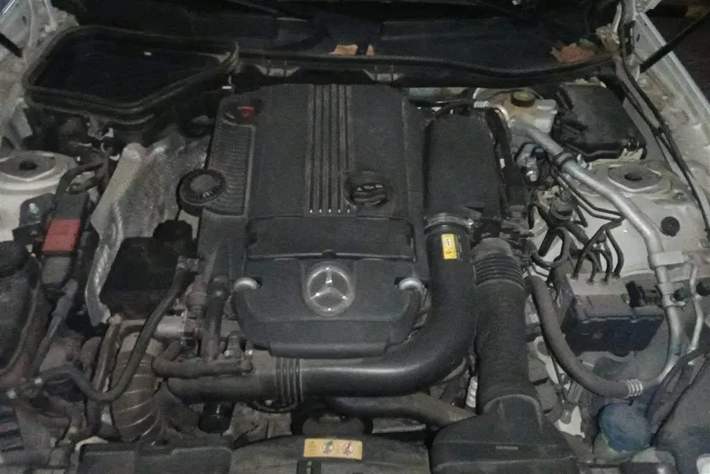 2015 Mercedes-Benz SLK Class 1.8T 184HP L4 7AT,autocango,china used car exporter,china ev exporter,chinese used car exporter,chinese used ev exporter