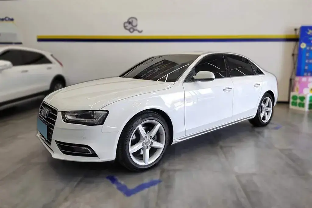 2015 Audi A4L 2.0T 180HP L4 CVT
