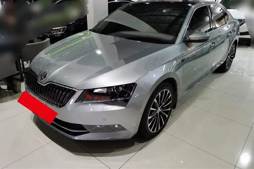 2019 Skoda Superb 2.0T 186HP L4 7DCT