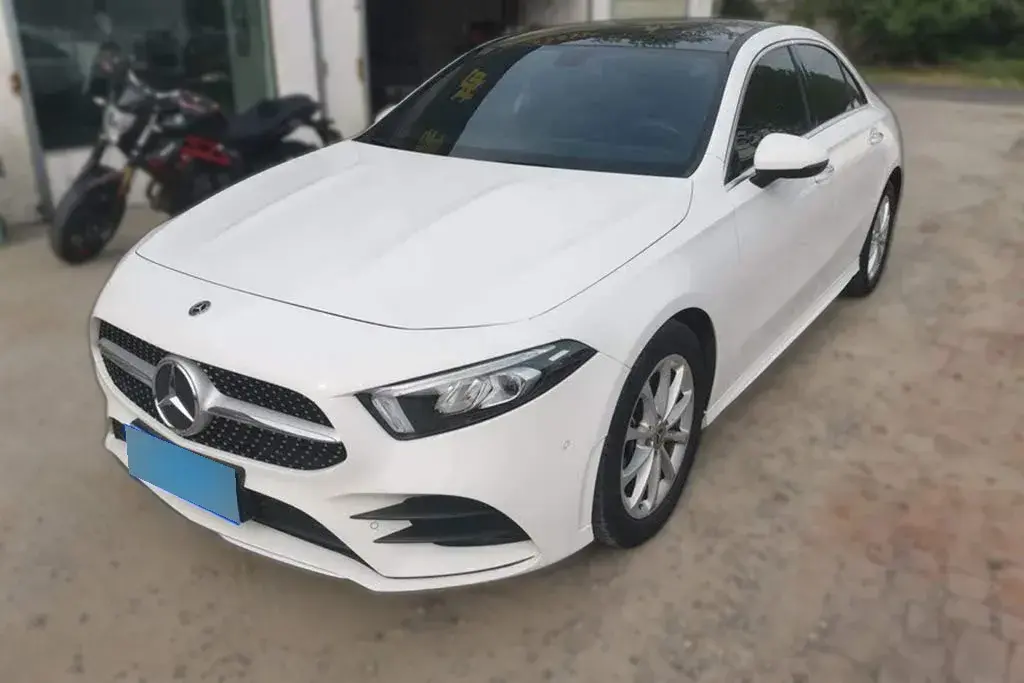 2021 Mercedes-Benz A Class 1.3T 163HP L4 7DCT