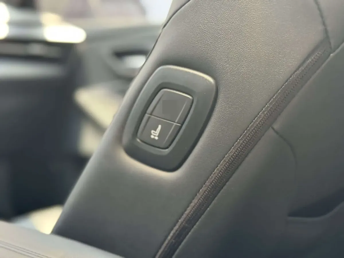 2023 Toyota Avalon 2.5L 178HP L4 E-CVT Hybrid,autocango,china used car exporter,china ev exporter,chinese used car exporter,chinese used ev exporter