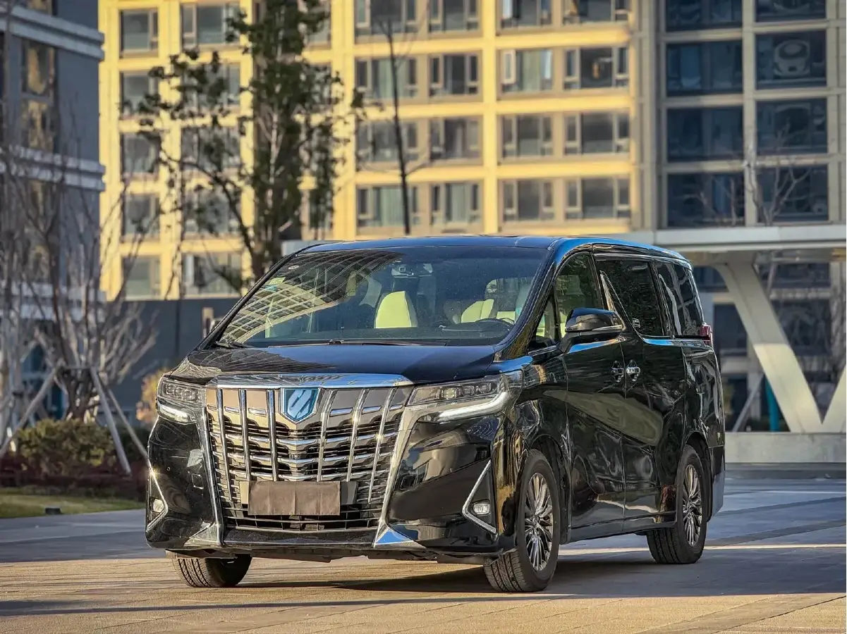 2018 Toyota Alphard 3.5L 275HP V6 6AT