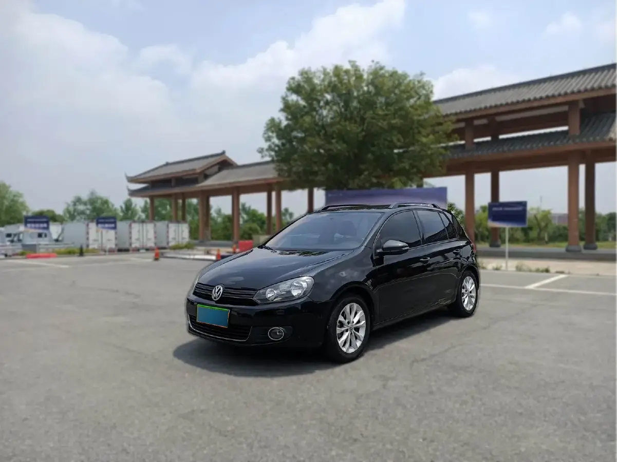 2012 Volkswagen Golf 1.4T 131HP L4 7DCT
