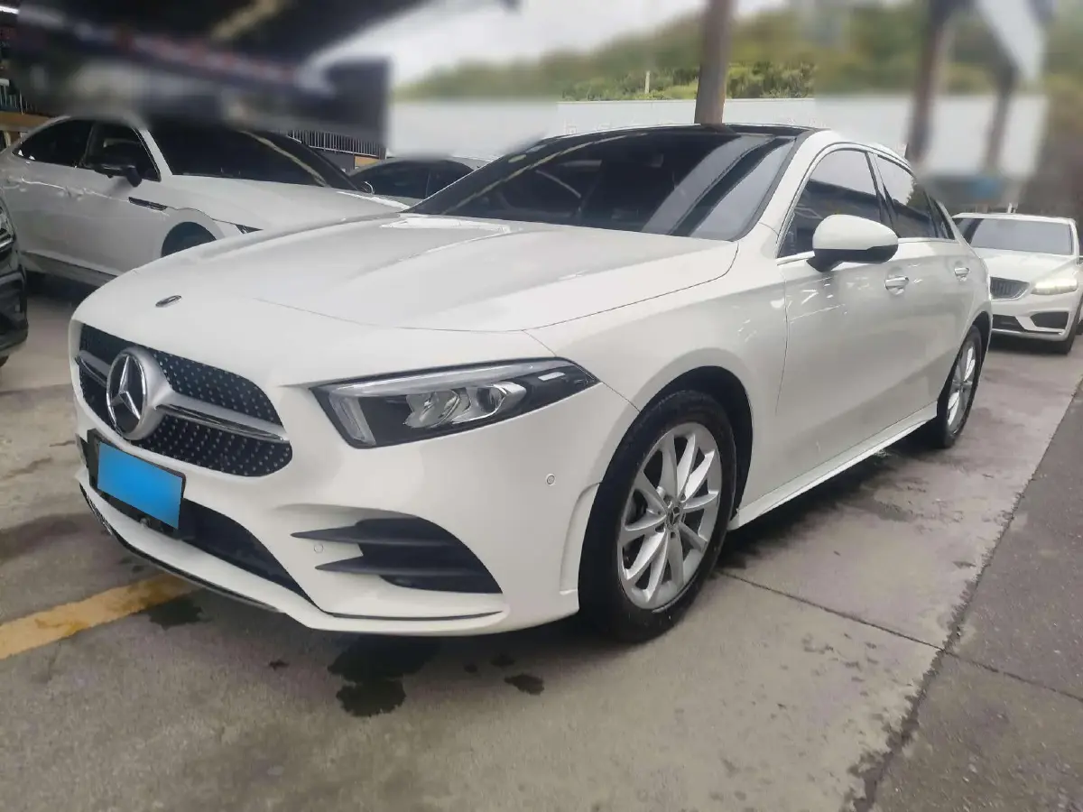 2021 Mercedes-Benz A Class 1.3T 163HP L4 7DCT