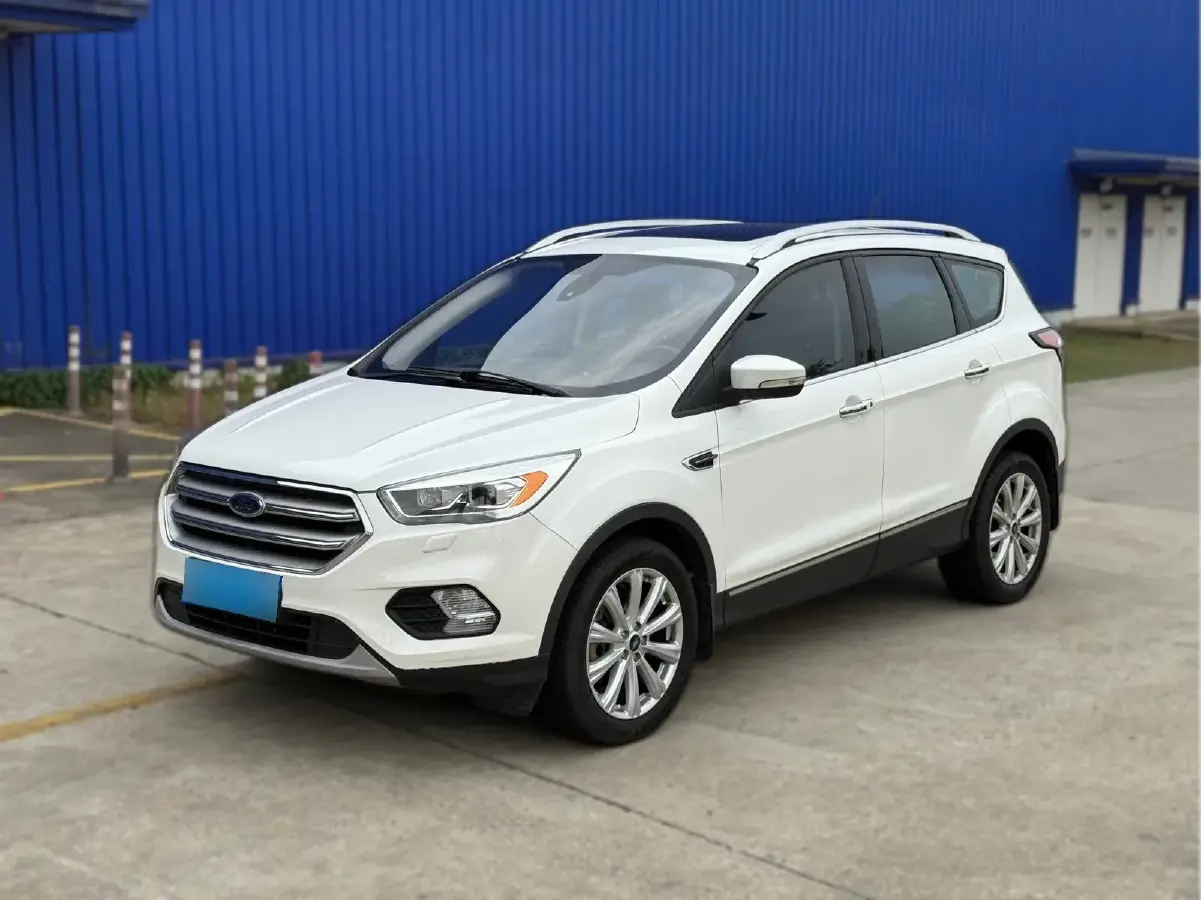 2018 Ford Kuga 2.0T 245HP L4 6AT