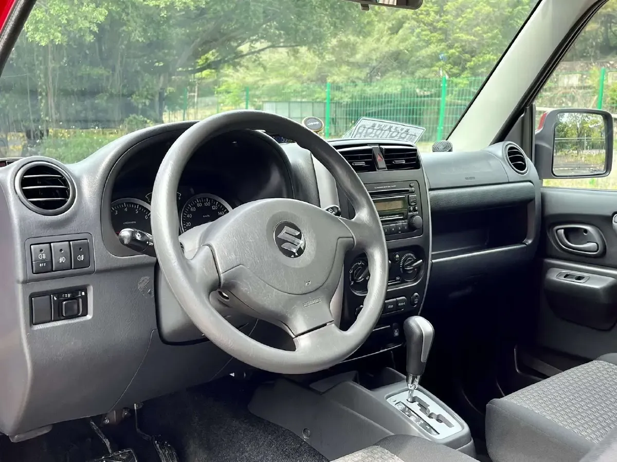 2011 Suzuki Jimny 1.3L 85HP L4 4AT,autocango,china used car exporter,china ev exporter,chinese used car exporter,chinese used ev exporter