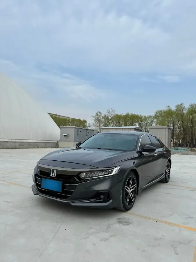 2022 Honda Accord 2.0L 146HP L4 E-CVT Hybrid