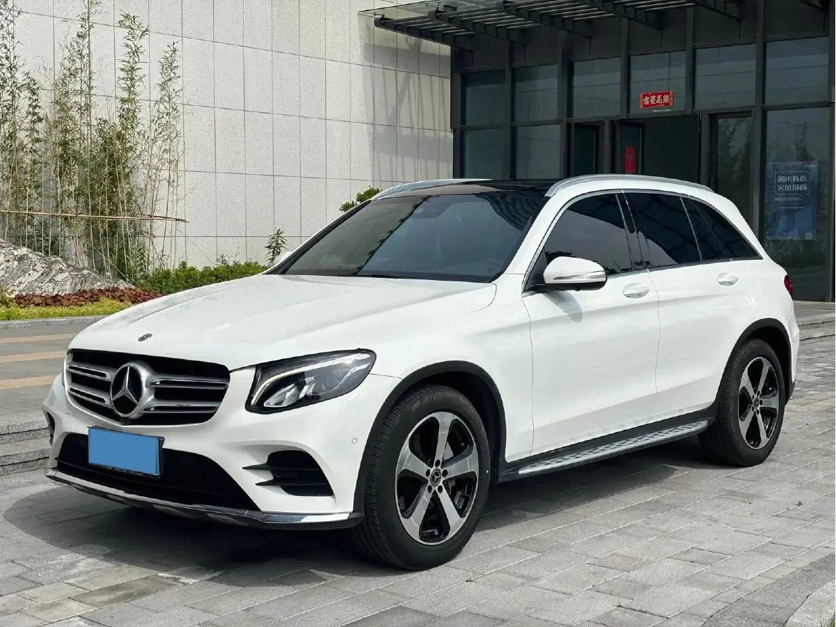 2018 Mercedes-Benz GLC Class 2.0T 211HP L4 9AT