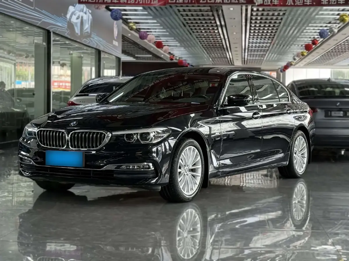 2018 BMW 5 Series 2.0T 184HP L4 8AT
