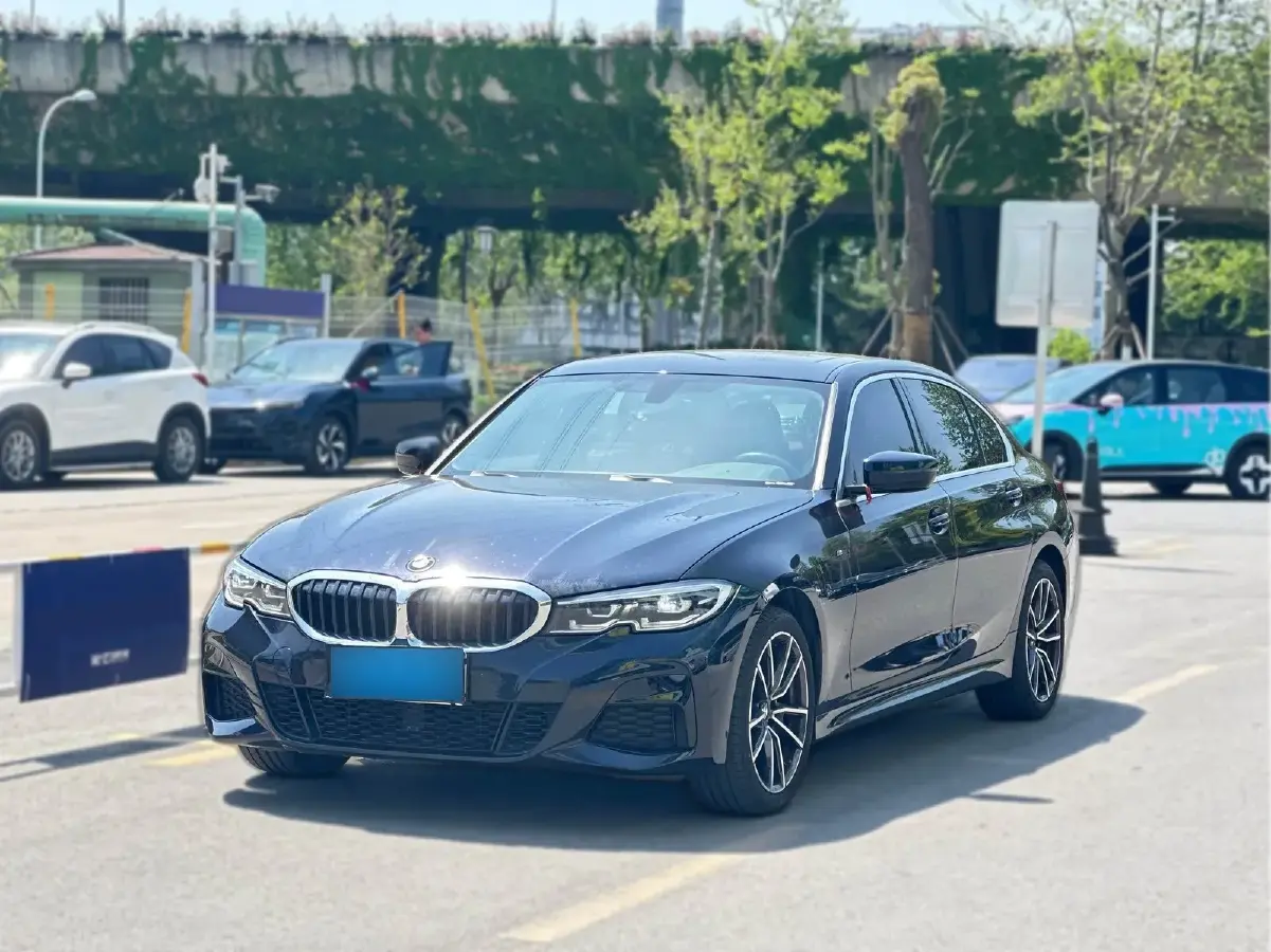 2022 BMW 3 Series 2.0T 156HP L4 8AT