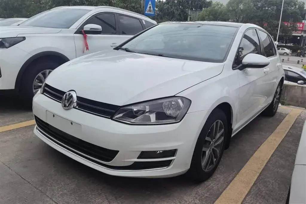 2015 Volkswagen Golf 1.4T 131HP L4 7DCT