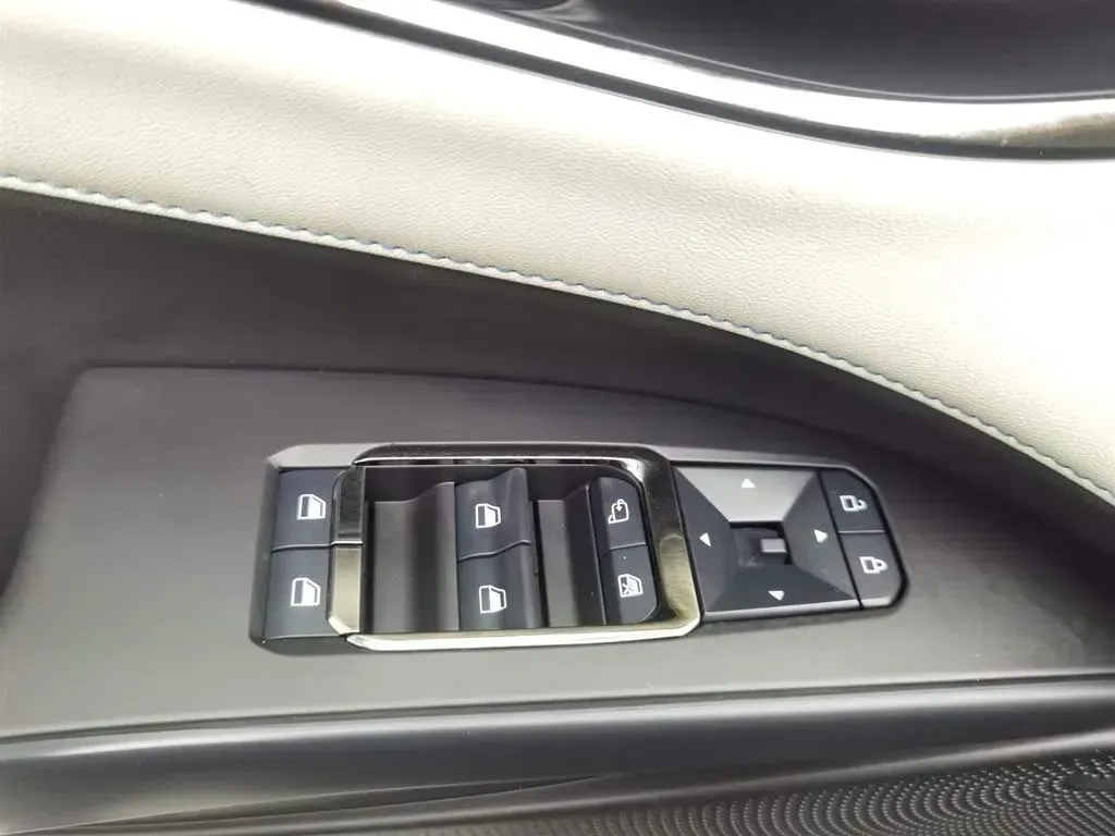 2022 Ford EVOS 2.0T 238HP L4 8AT,autocango,china used car exporter,china ev exporter,chinese used car exporter,chinese used ev exporter