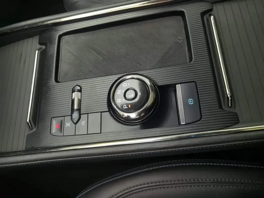 2022 Ford EVOS 2.0T 238HP L4 8AT,autocango,china used car exporter,china ev exporter,chinese used car exporter,chinese used ev exporter