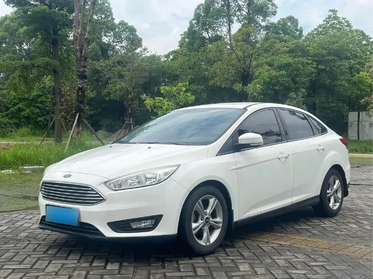 2017 Ford Focus 1.6L 125HP L4 6DCT