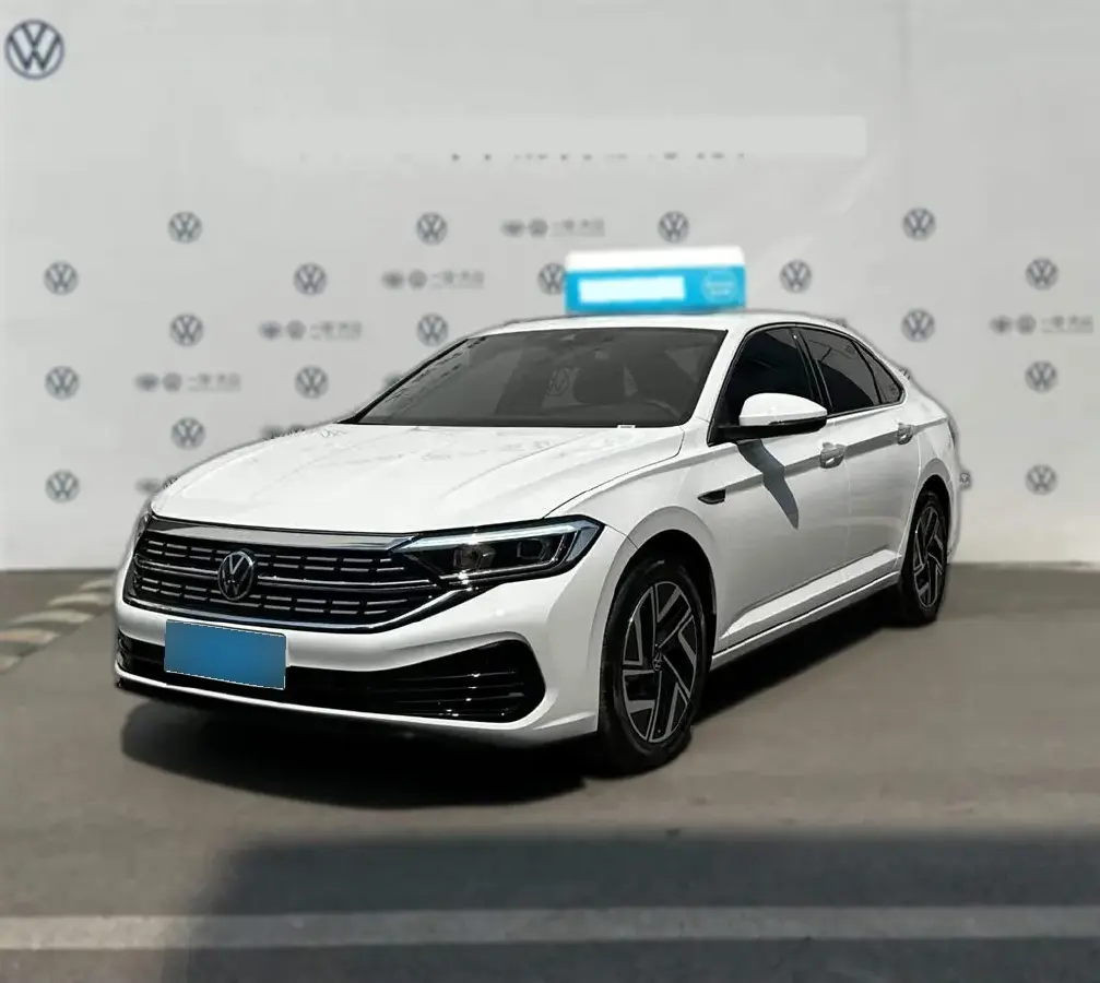 2025 Volkswagen Sagitar 1.5T 160HP L4 7DCT