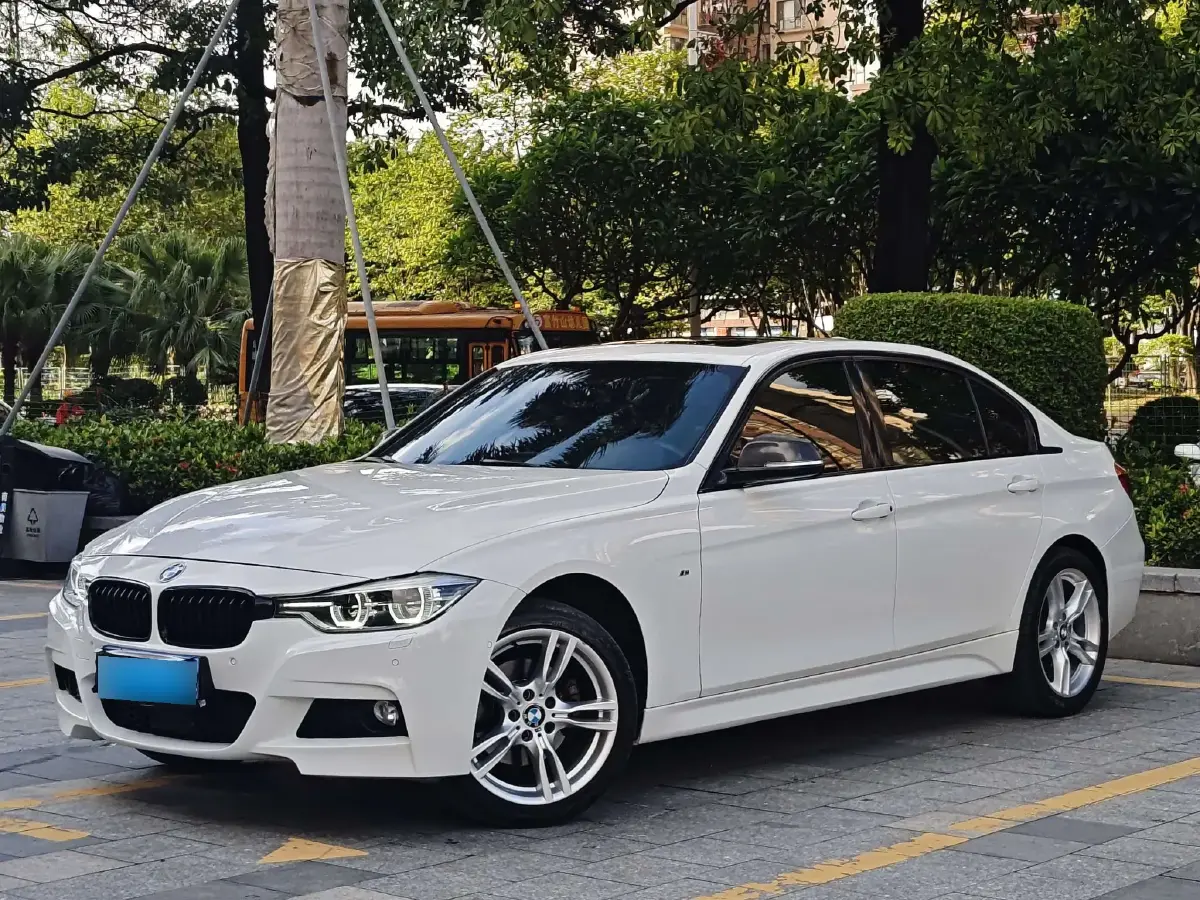 2016 BMW 3 Series 2.0T 245HP L4 8AT
