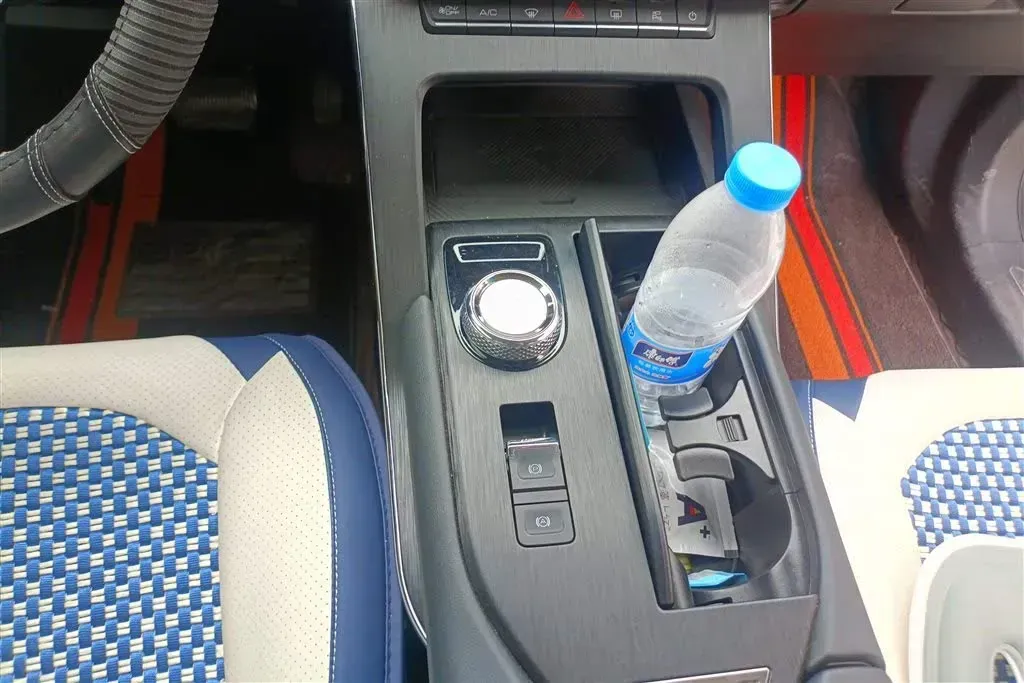 2022 Haval H6 1.5T 184HP L4 7DCT,autocango,china used car exporter,china ev exporter,chinese used car exporter,chinese used ev exporter