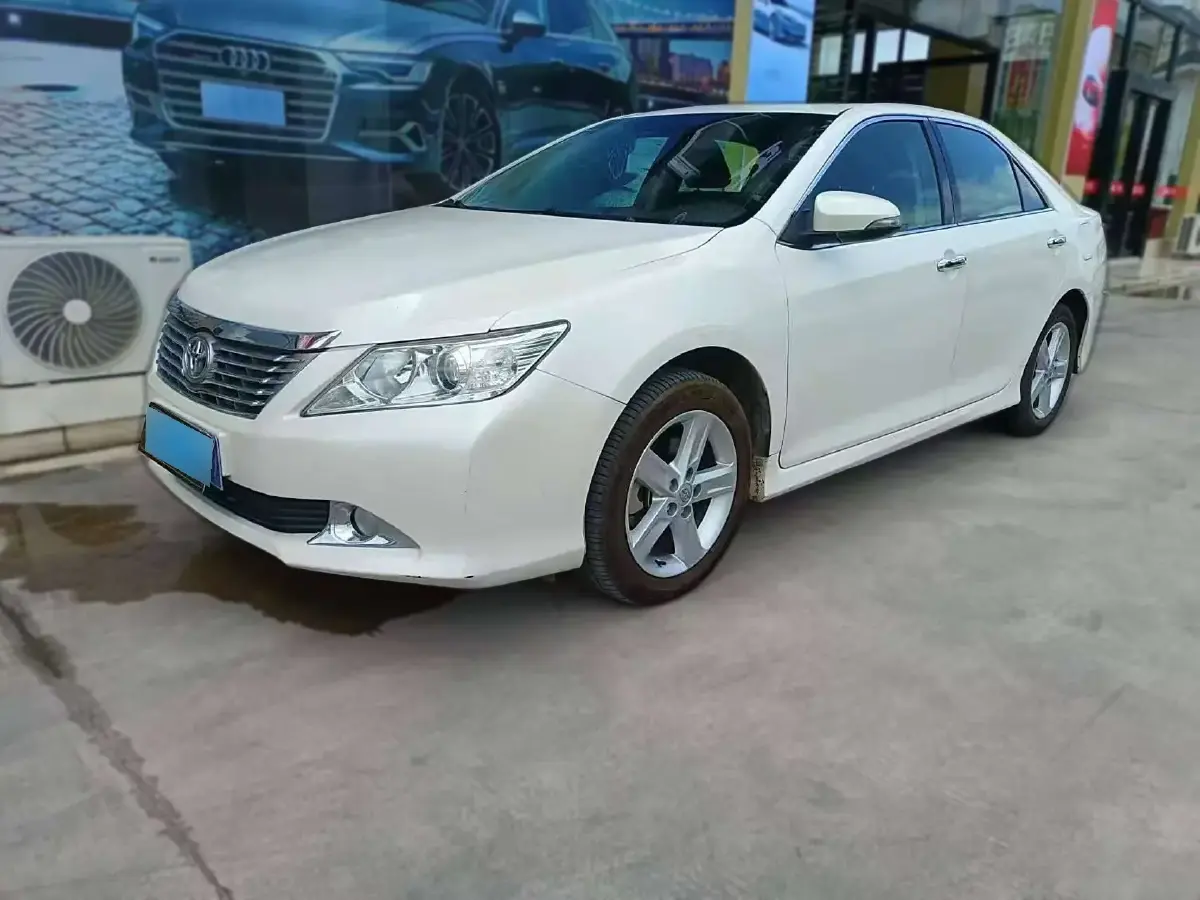 2012 Toyota Camry 2.0L 150HP L4 4AT