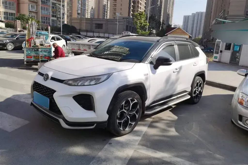 2021 Toyota Wildlander 2.5L 180HP L4 E-CVT PHEV 15.984KWH