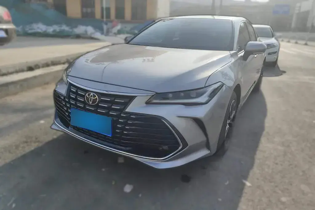 2023 Toyota Avalon 2.0L 177HP L4 CVT