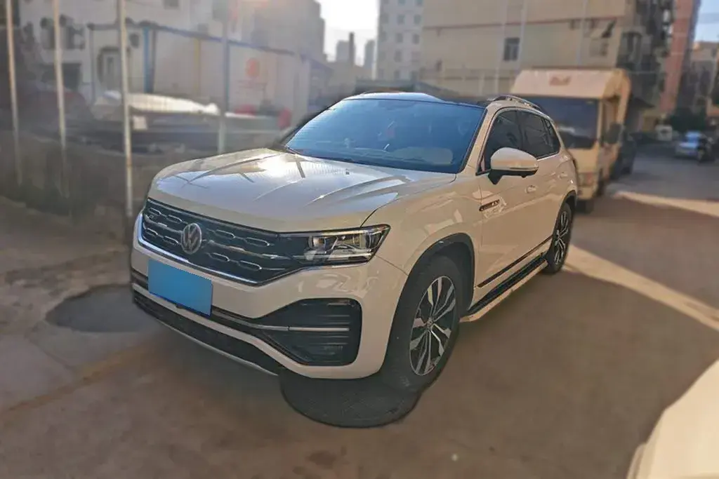 2020 Volkswagen Tayron 2.0T 220HP L4 7DCT
