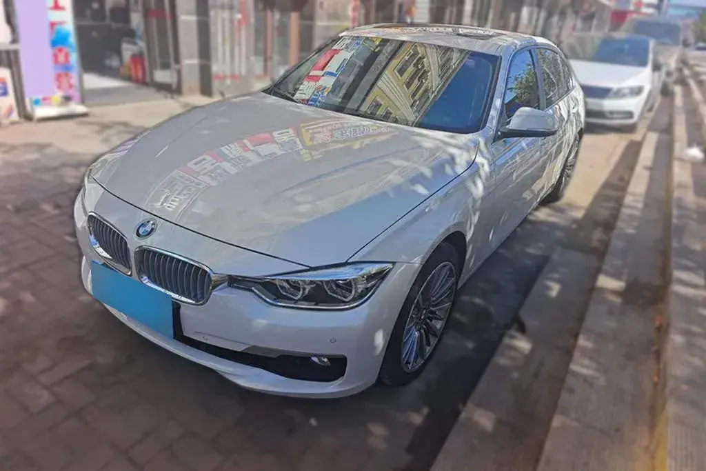 2018 BMW 3 Series 2.0T 184HP L4 8AT