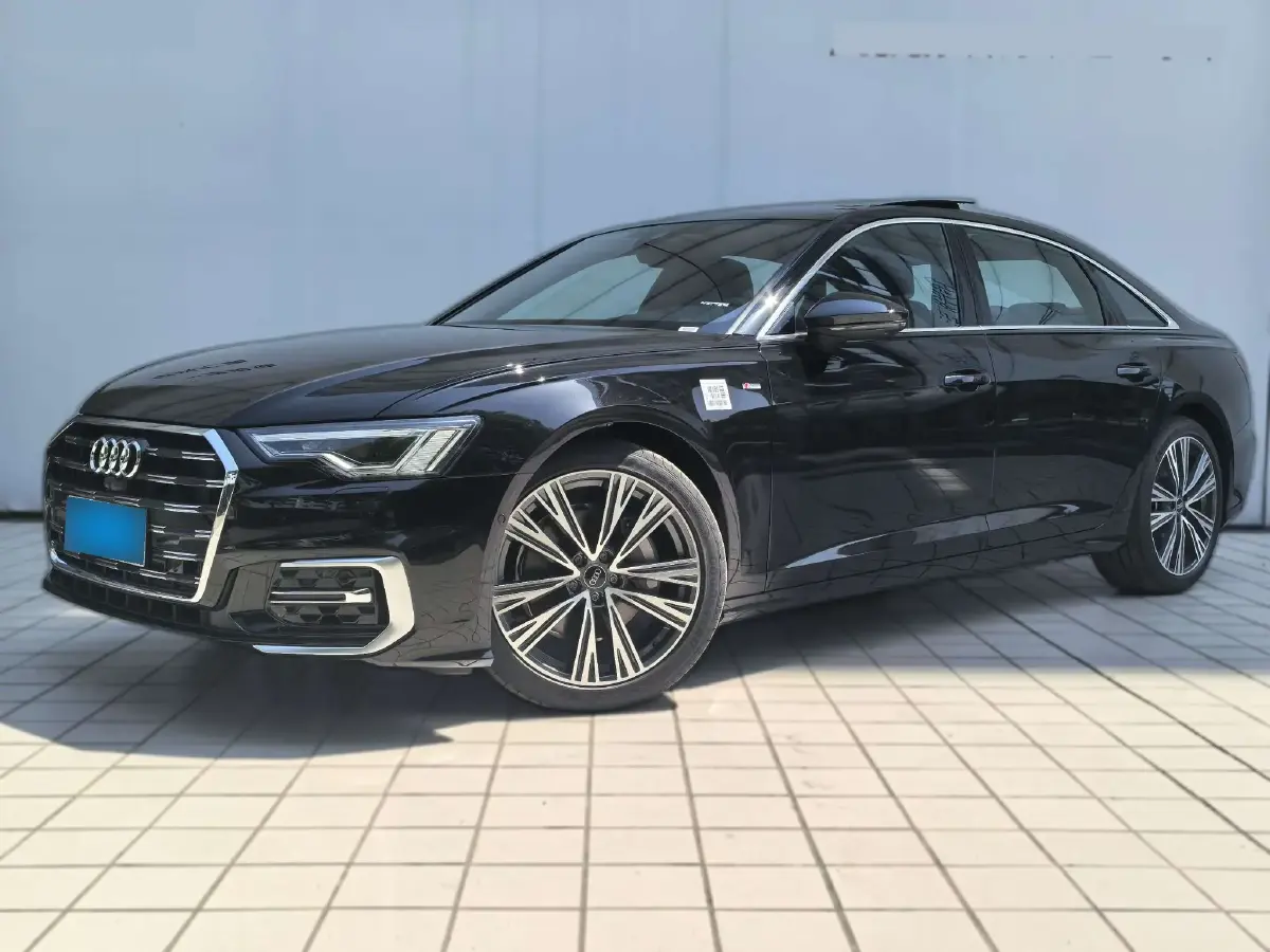 2025 Audi A6L 2.0T 245HP L4 7DCT