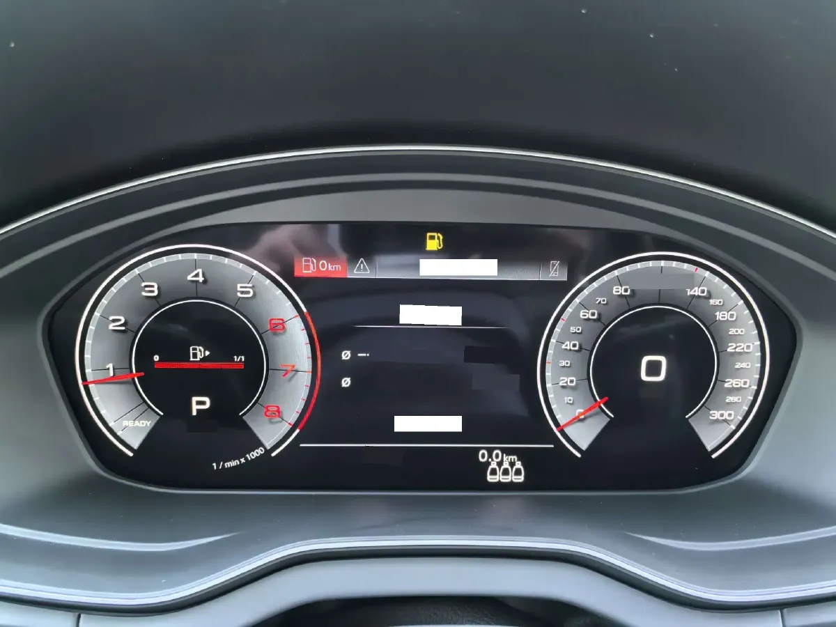 2025 Audi Q5L 2.0T 190HP L4 7DCT,autocango,china used car exporter,china ev exporter,chinese used car exporter,chinese used ev exporter