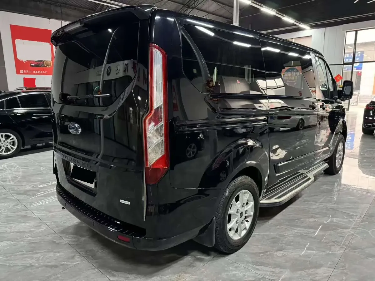 2018 Ford Tourneo 2.0T 203HP L4 6AT,autocango,china used car exporter,china ev exporter,chinese used car exporter,chinese used ev exporter