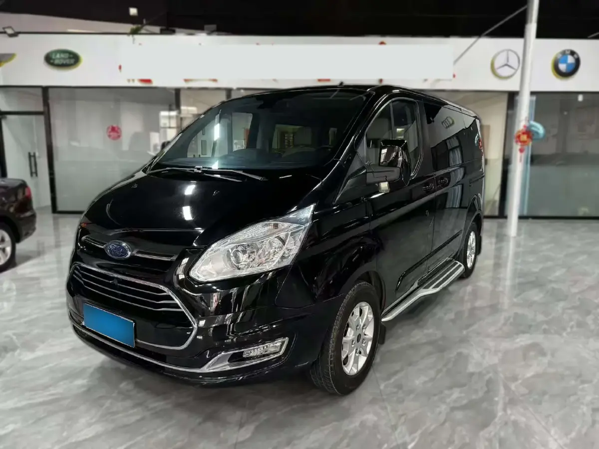 2018 Ford Tourneo 2.0T 203HP L4 6AT