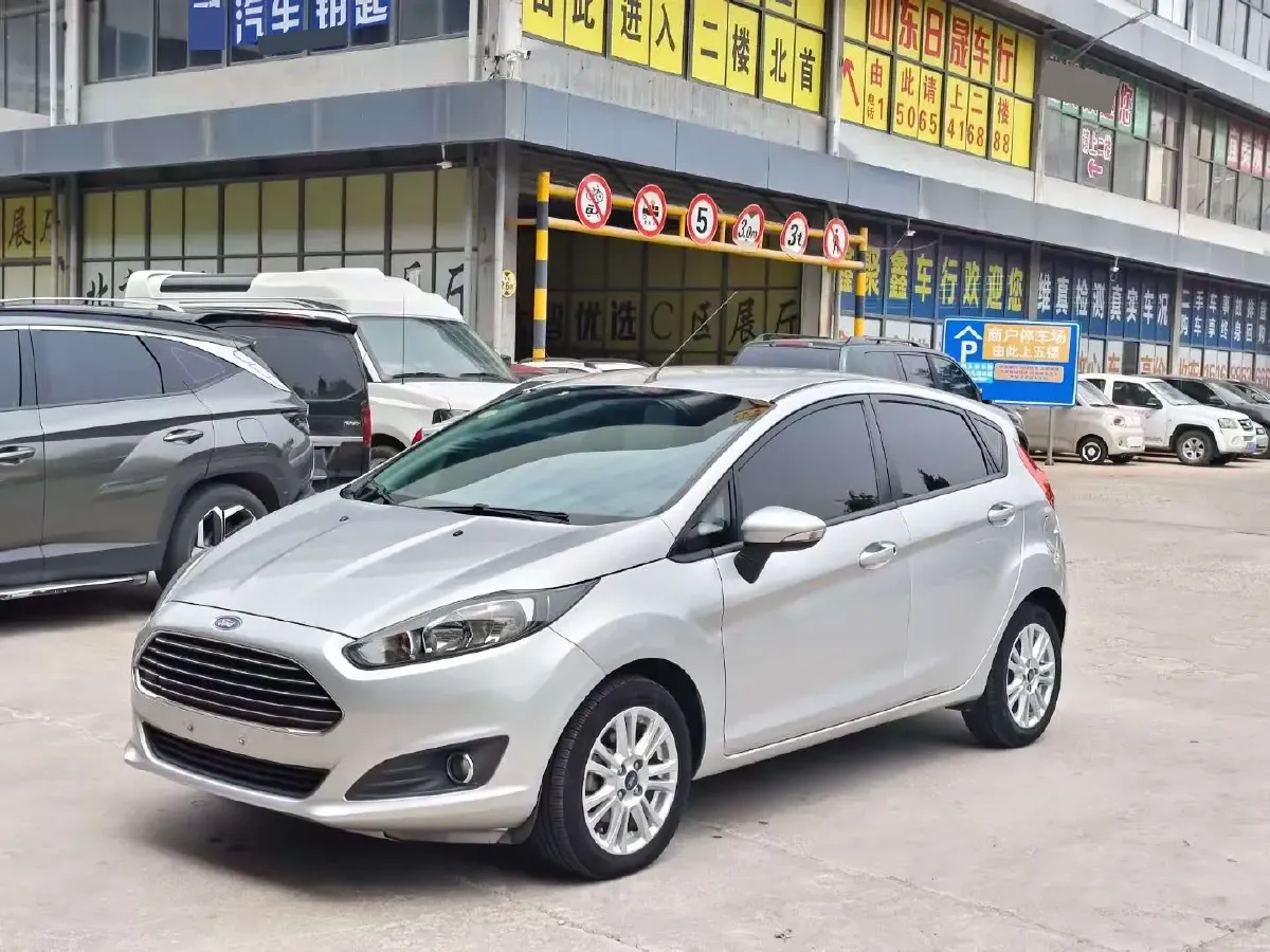 2013 Ford Fiesta 1.5L 110HP L4 6DCT,autocango,china used car exporter,china ev exporter,chinese used car exporter,chinese used ev exporter