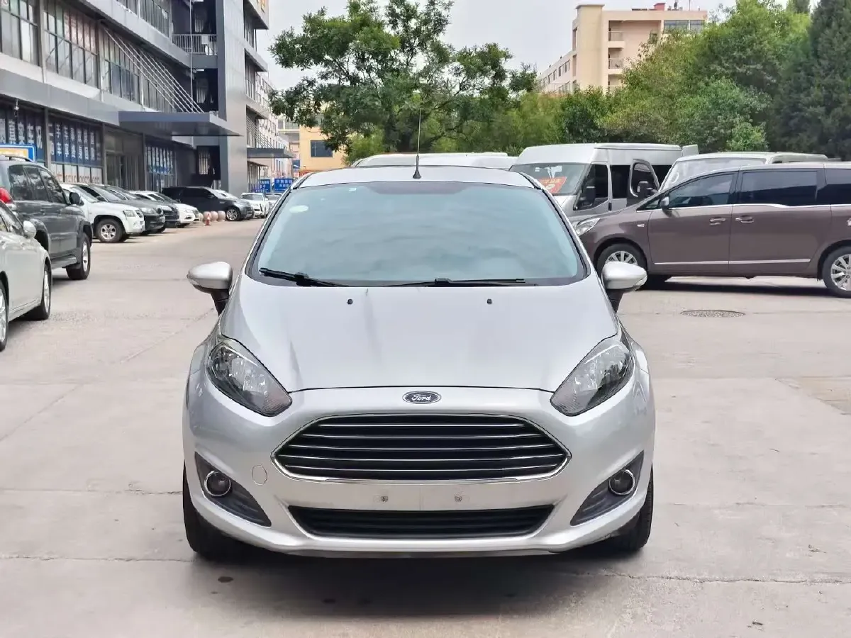 2013 Ford Fiesta 1.5L 110HP L4 6DCT,autocango,china used car exporter,china ev exporter,chinese used car exporter,chinese used ev exporter