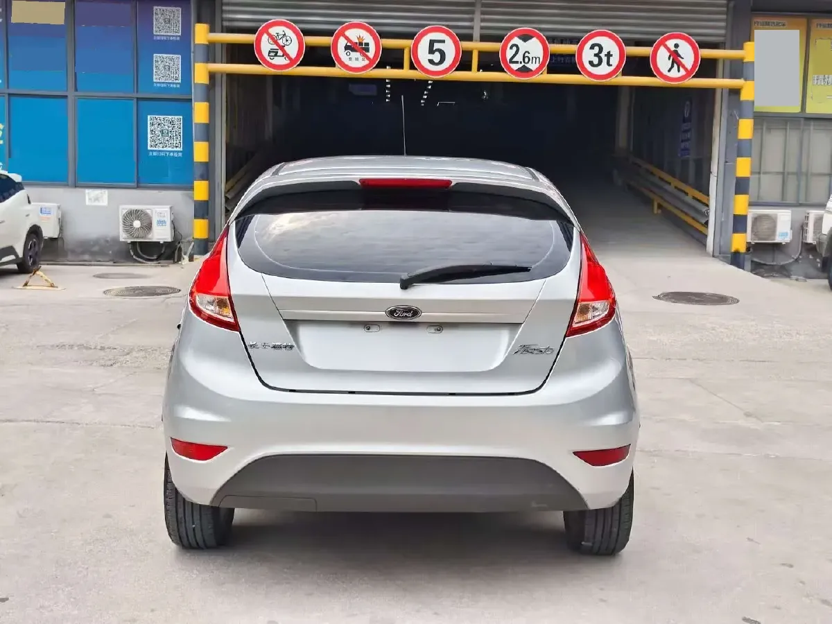 2013 Ford Fiesta 1.5L 110HP L4 6DCT,autocango,china used car exporter,china ev exporter,chinese used car exporter,chinese used ev exporter