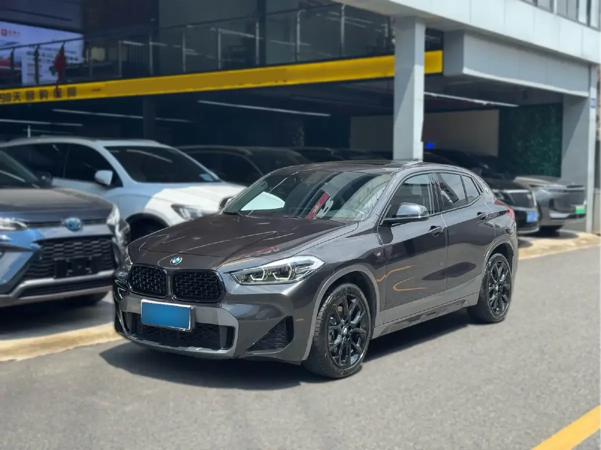 2022 BMW X2 2.0T 192HP L4 7DCT