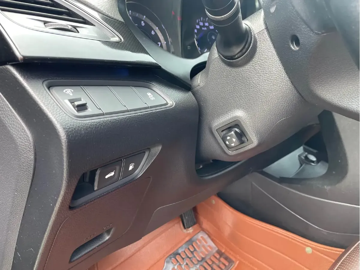 2011 Hyundai Azera 2.4L 180HP L4 6AT,autocango,china used car exporter,china ev exporter,chinese used car exporter,chinese used ev exporter