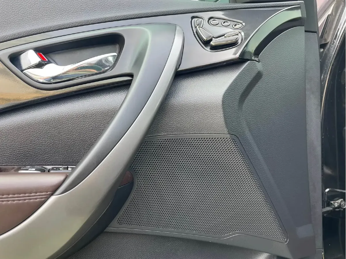 2011 Hyundai Azera 2.4L 180HP L4 6AT,autocango,china used car exporter,china ev exporter,chinese used car exporter,chinese used ev exporter