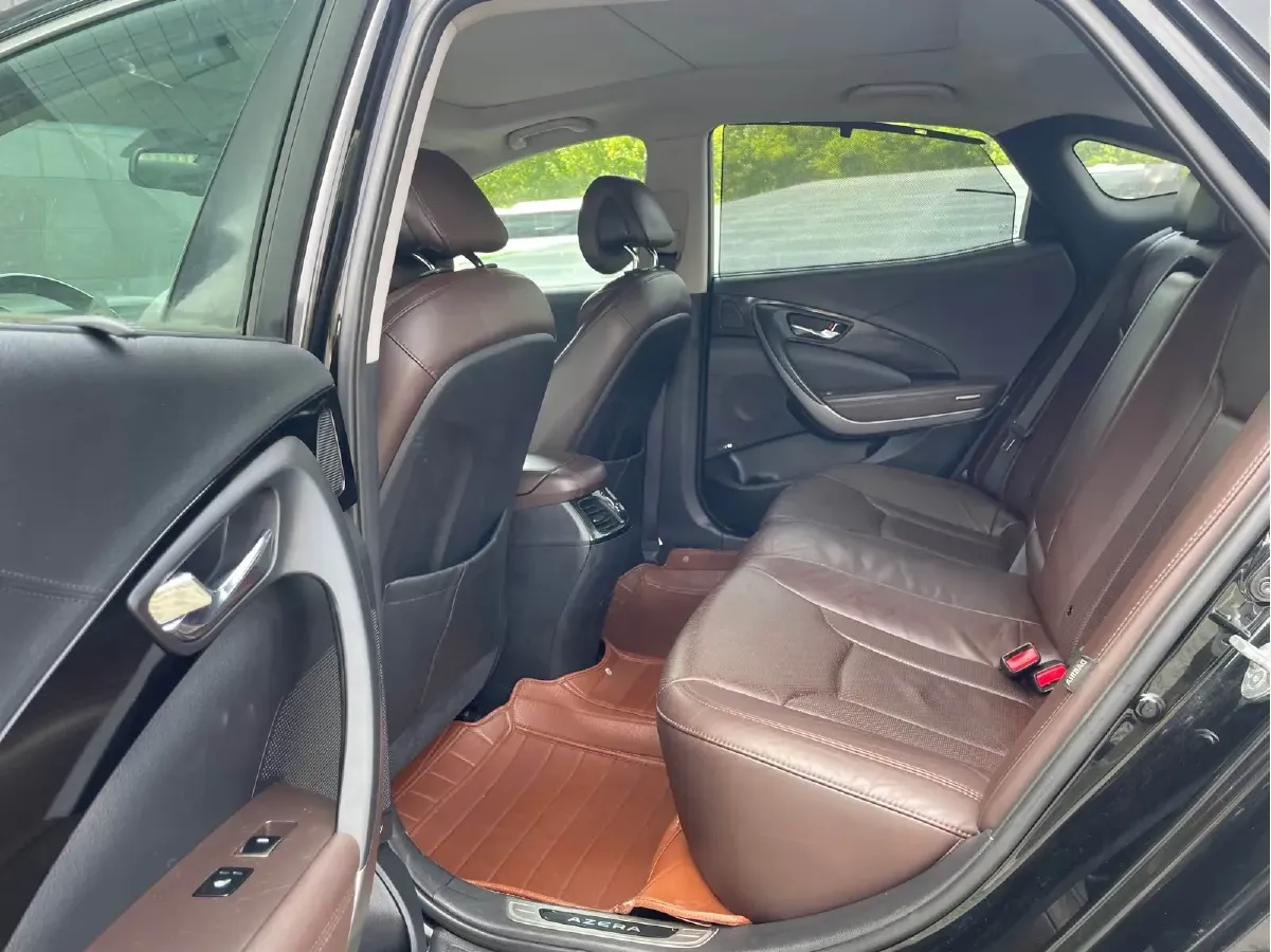 2011 Hyundai Azera 2.4L 180HP L4 6AT,autocango,china used car exporter,china ev exporter,chinese used car exporter,chinese used ev exporter