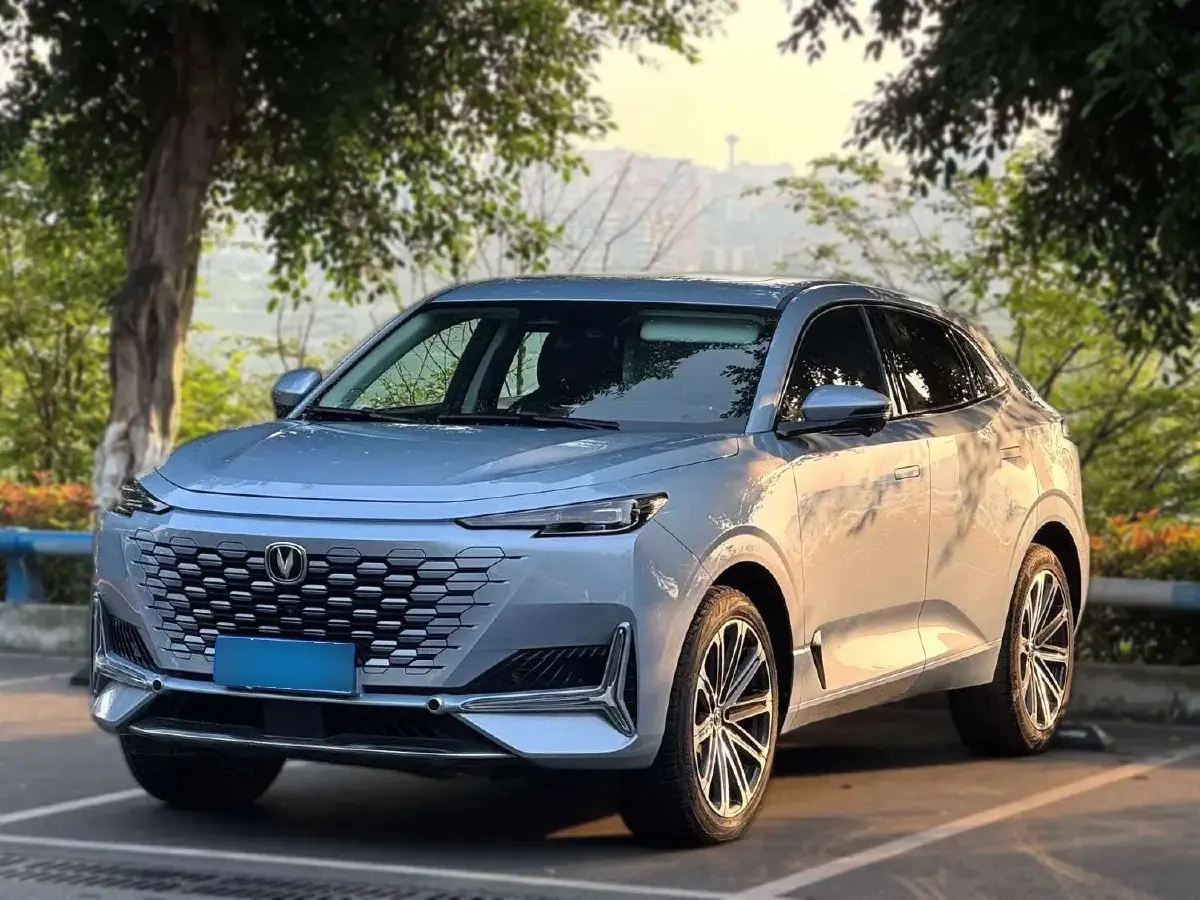 2021 ChangAn UNI-K 2.0T 233HP L4 8AT