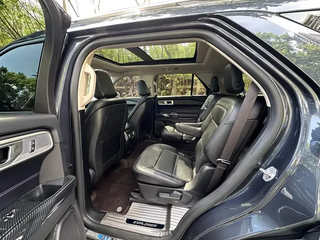 2020 Ford Explorer 2.3T 276HP L4 10AT,autocango,china used car exporter,china ev exporter,chinese used car exporter,chinese used ev exporter